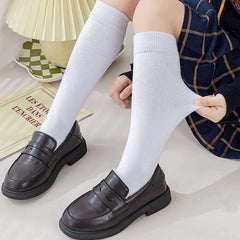 Calceta Larga Escolar Camila